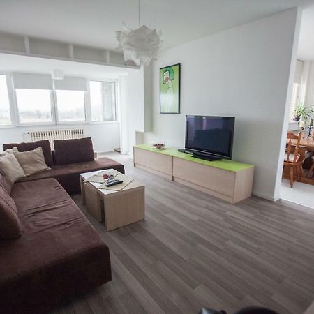 Riverview Apartment Όσιγιεκ Εξωτερικό φωτογραφία