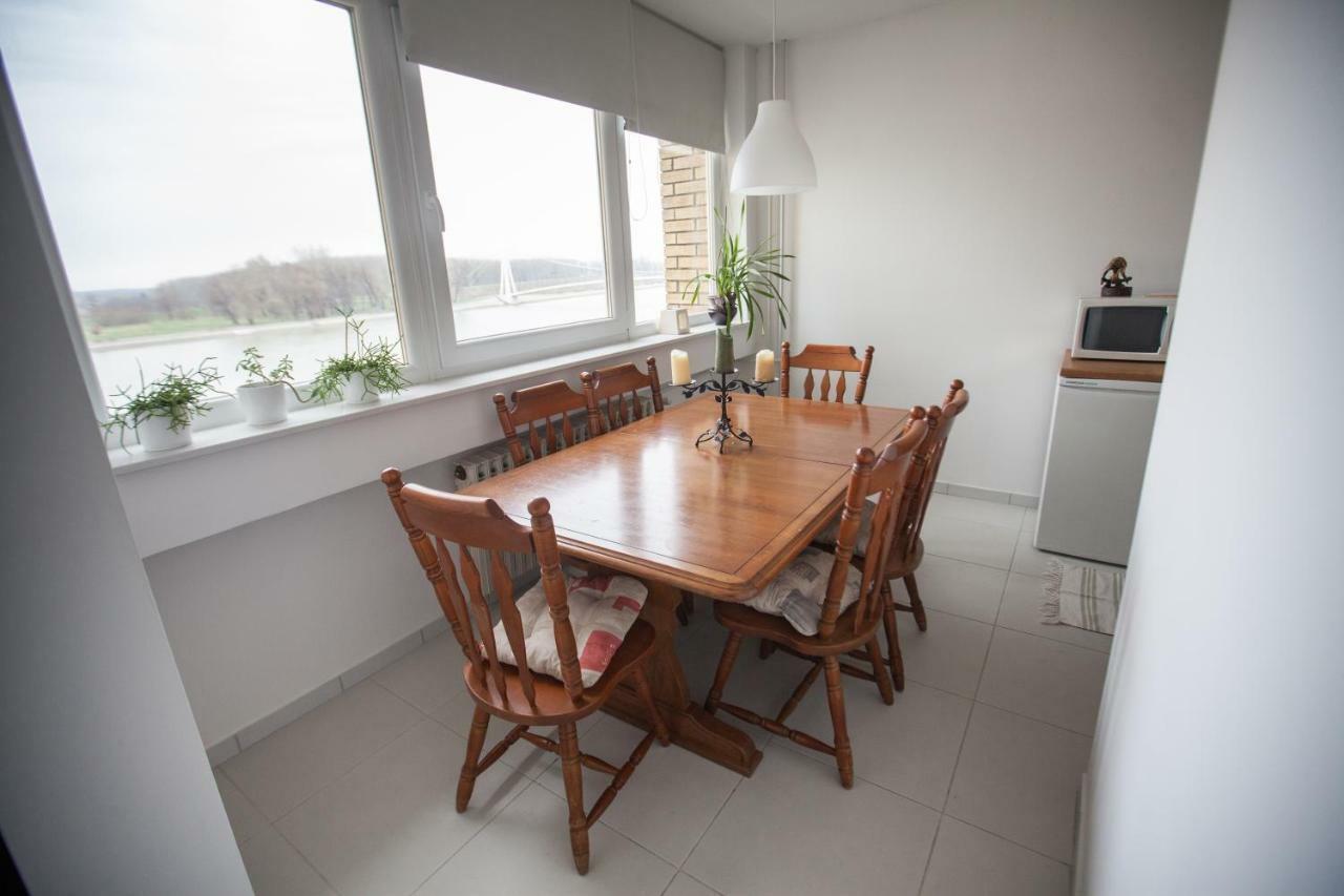 Riverview Apartment Όσιγιεκ Εξωτερικό φωτογραφία