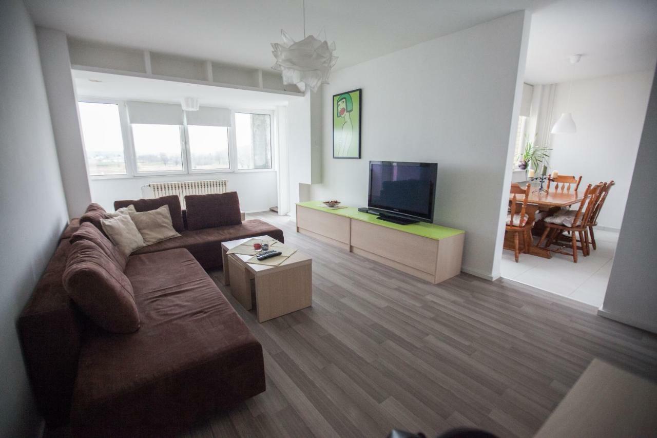 Riverview Apartment Όσιγιεκ Εξωτερικό φωτογραφία