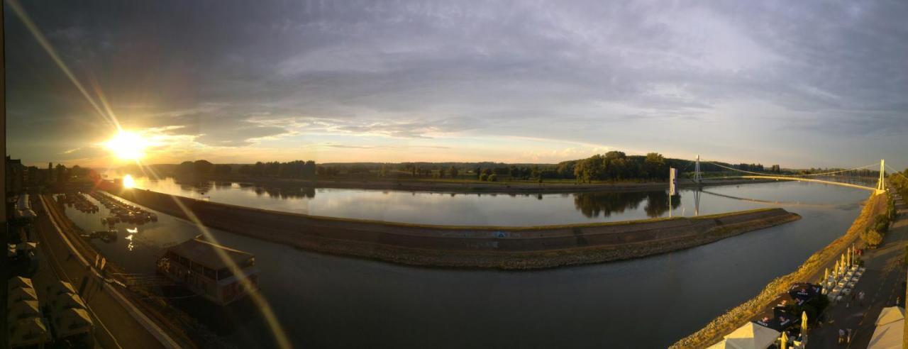 Riverview Apartment Όσιγιεκ Δωμάτιο φωτογραφία